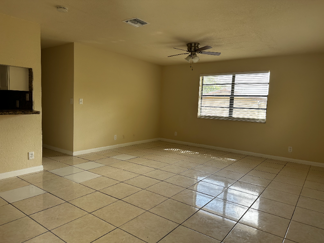 Building Photo - 10857 NW 45th St