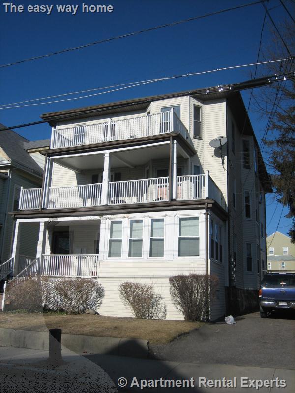 Building Photo - 110 Sharon St