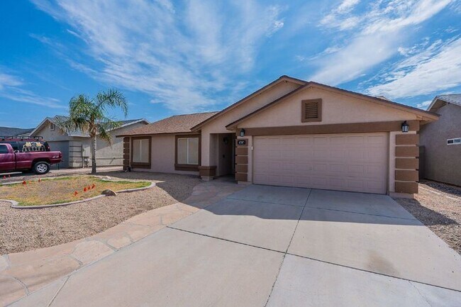 Building Photo - 1787 S Cardinal Dr