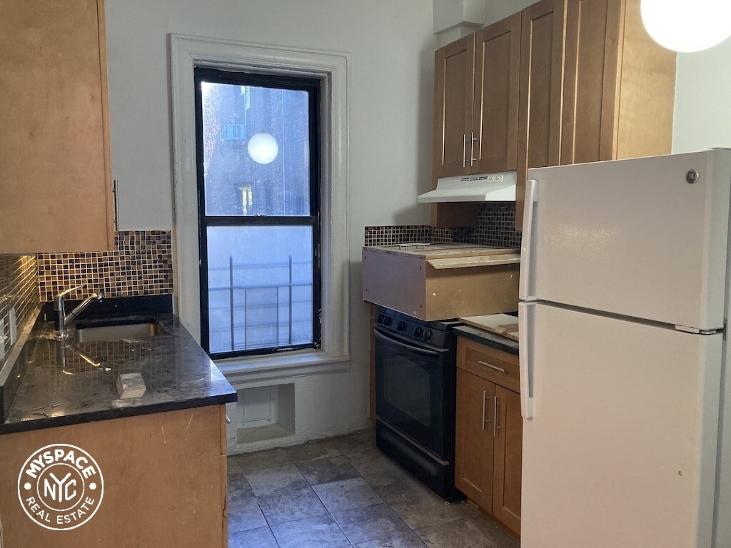 411 St Johns Pl Unit 7, Brooklyn, NY 11238 Room for Rent in Brooklyn