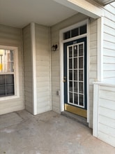 Building Photo - 1005 Weybridge Ct