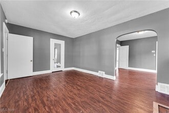 Building Photo - 414 E 147th St