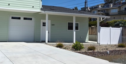 Building Photo - 599 San Jacinto St