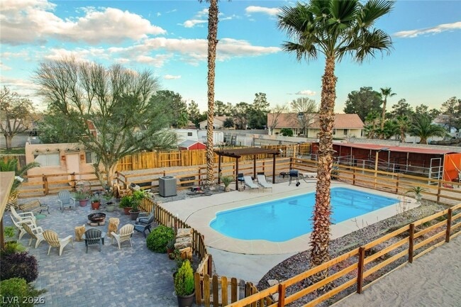 Building Photo - 5305 Patricia Ave