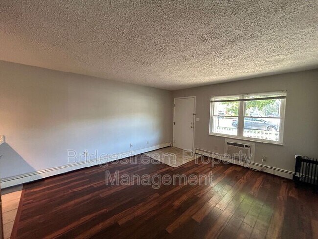 Foto del edificio - 26 Candlewood Ct
