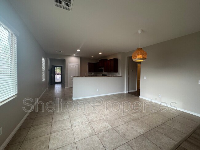Foto del edificio - 25179 W Maldonado Dr