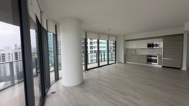 Foto del edificio - 101 NE 34th St