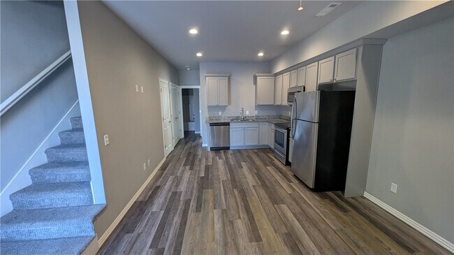 Foto del edificio - 128 S Pleasant St
