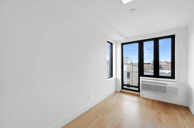 Foto del edificio - 709 Hart St