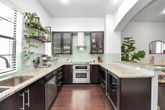 Building Photo - 2110 Shearn St