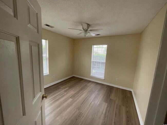Foto del edificio - 4267 Hwy 1008