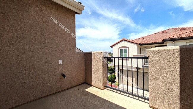 Building Photo - 5005 Golondrina Way