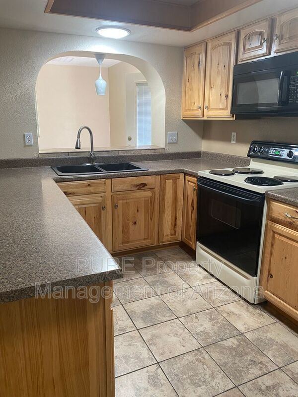 Foto del edificio - 4326 E Western Star Blvd