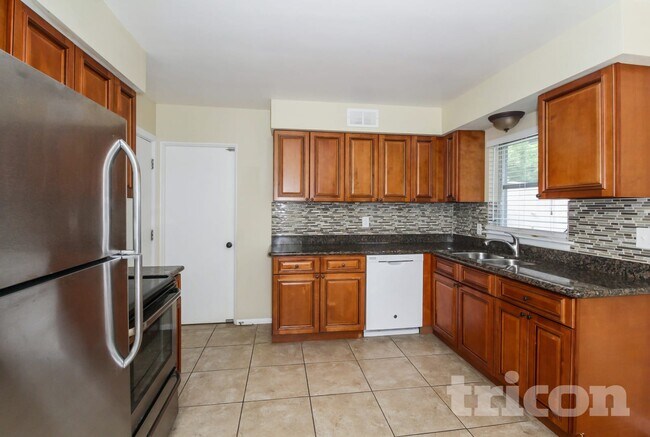 Foto del edificio - 2237 Grove St