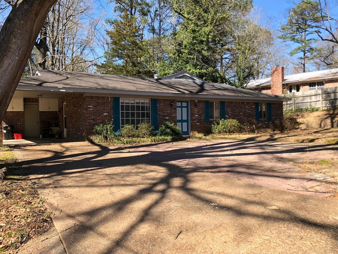 1408 Lawson St House Rental in Oxford, MS