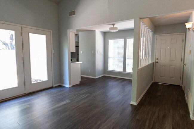 Building Photo - 9412 Teasdale Terrace