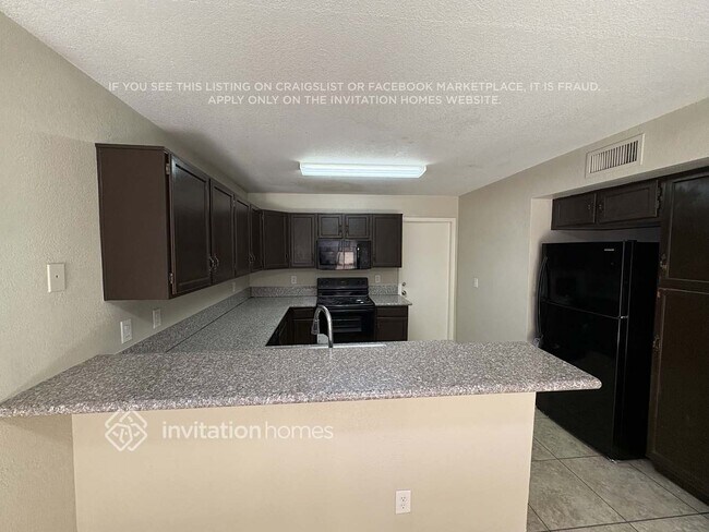 Foto del edificio - 4545 N 67th Ave