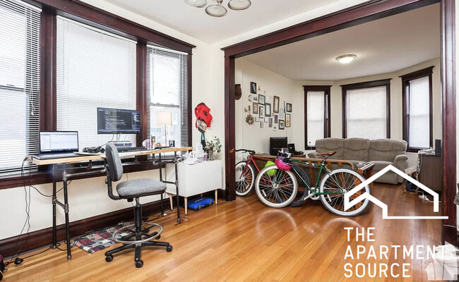 Foto del edificio - 2900 W Diversey Ave