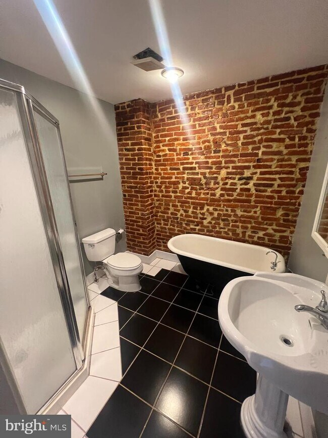 Building Photo - 1710 Patapsco St