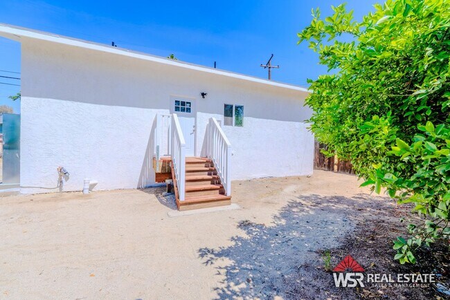 Foto del edificio - 25168 E 17th St