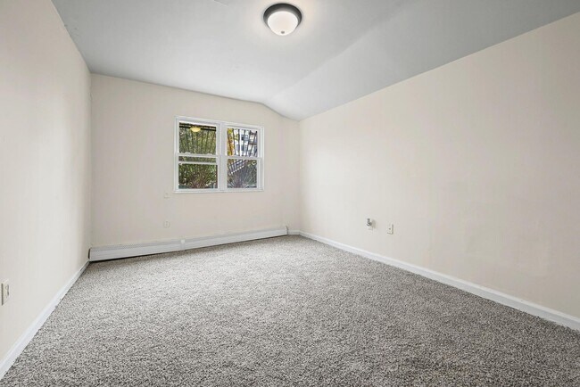 Building Photo - 124 Beach 27 St