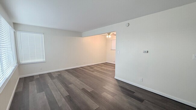 Building Photo - 14723 Martell Ave