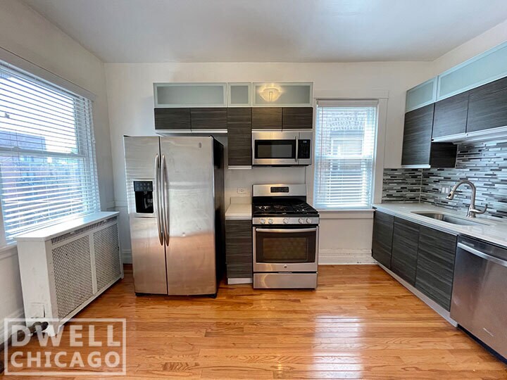 Foto principal - 3517 N Wilton Ave