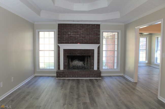 Building Photo - 5455 Forest Falls Dr