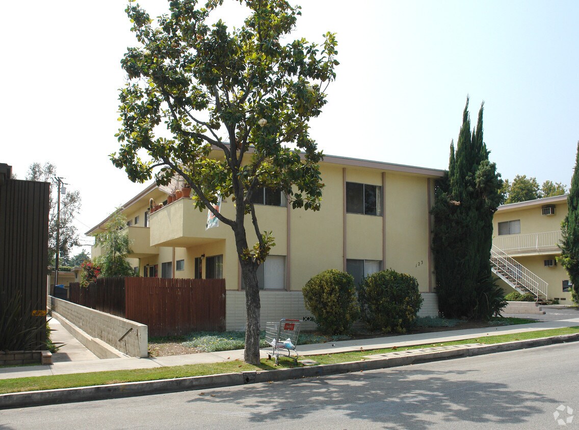 Building Photo - 123 N Myrtle Ave