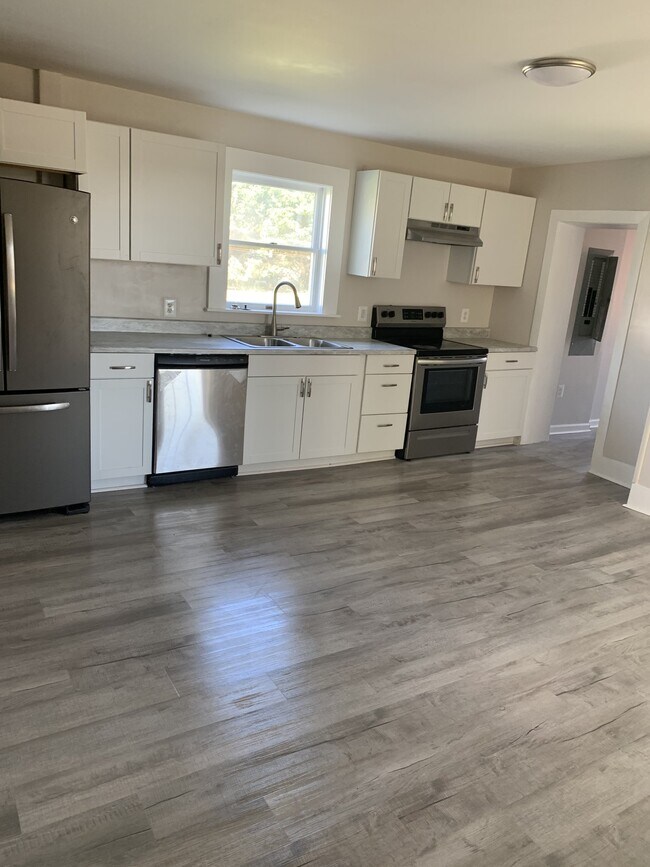 Foto del edificio - 105 N Franklin St