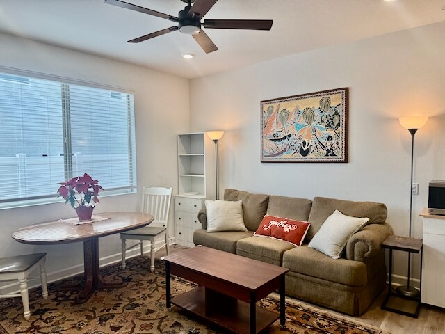 Foto del edificio - 283 Hadley Wy