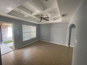 Building Photo - 803 W Emerald Dr