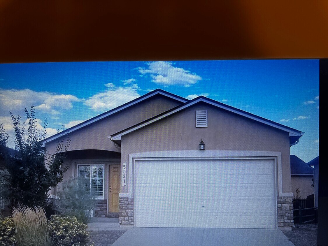 5021 Mountain Man Ln, Colorado Springs, CO 80922 House Rental in