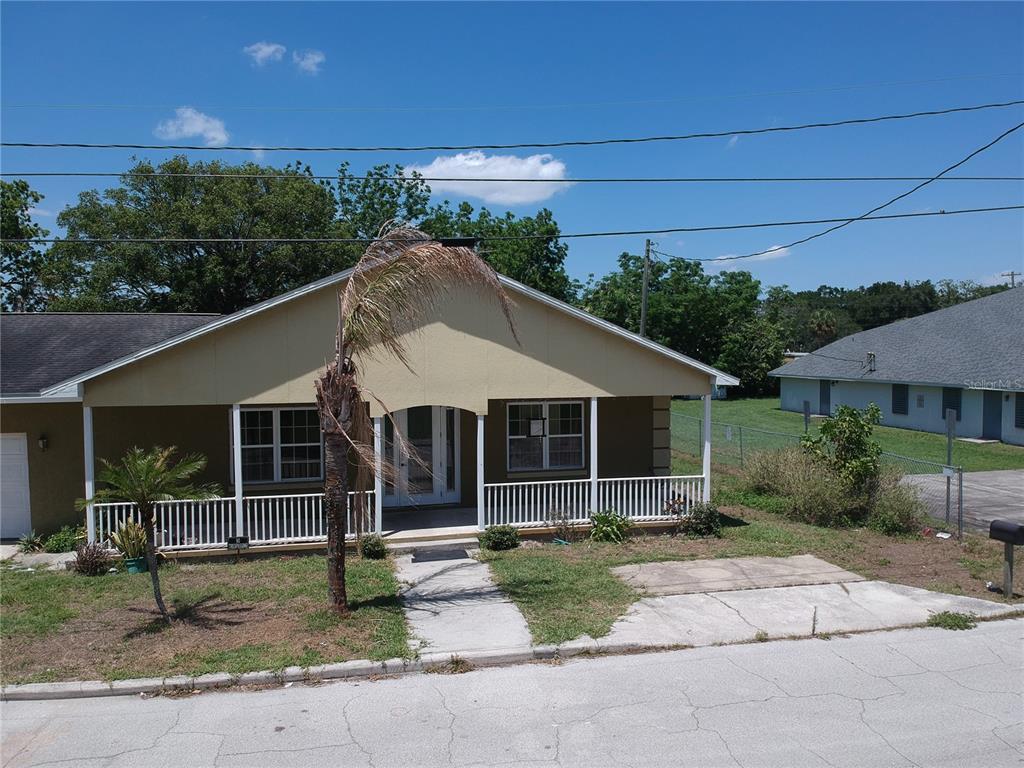 Primary Photo - 1040 Britts Ln