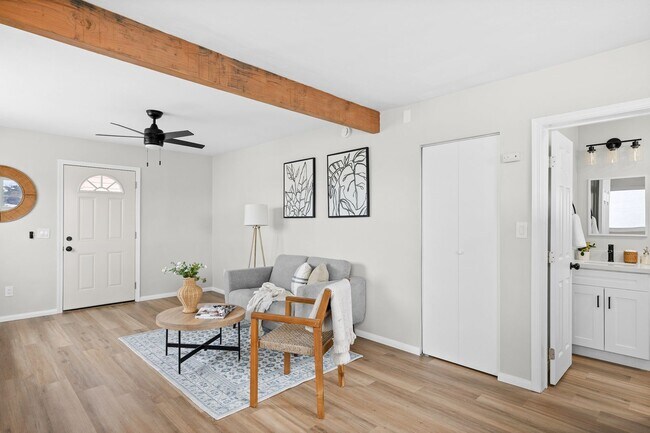 Foto del edificio - 5920-22 Lauretta St