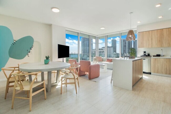 Foto del edificio - 3900 Biscayne Blvd