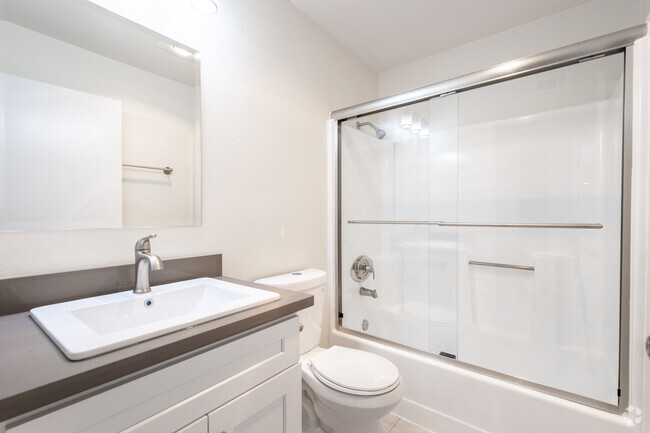 First Bathroom - Eton Palms