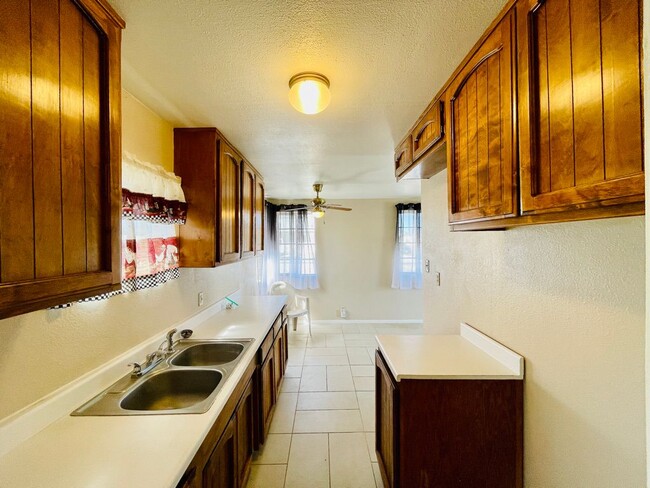 Foto del edificio - 15873 N Street