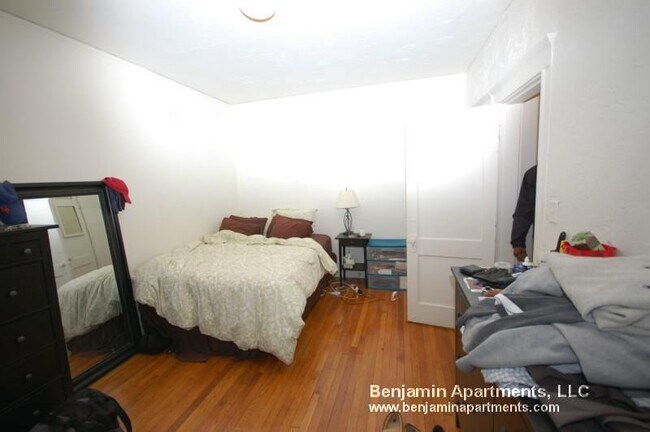 Building Photo - 1171 Boylston St