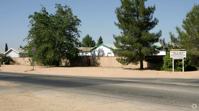 Building Photo - Mountain View Villas