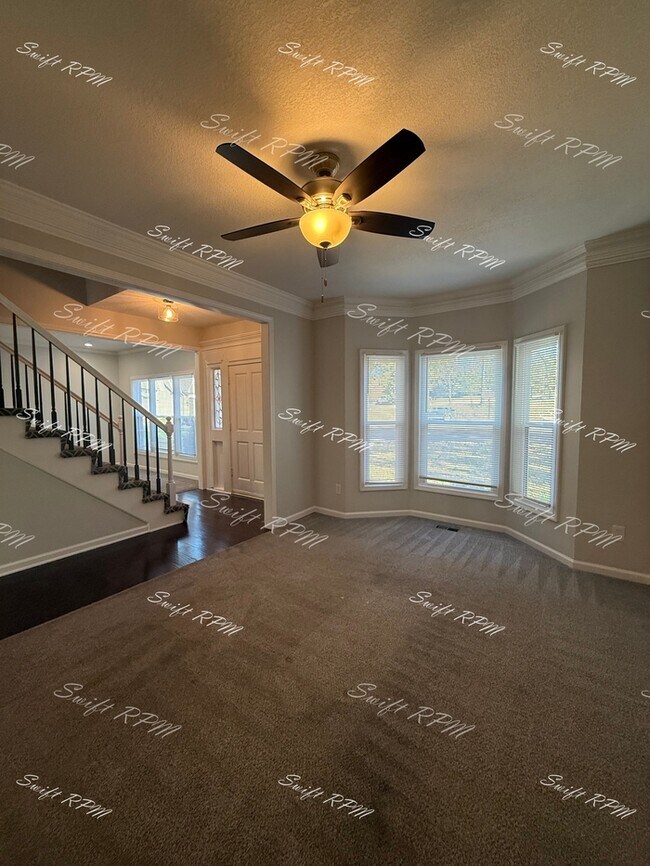 Foto del edificio - 15602 Maple St