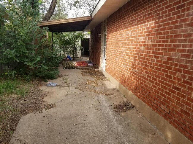 Foto del edificio - 4305 NW Pollard Ave