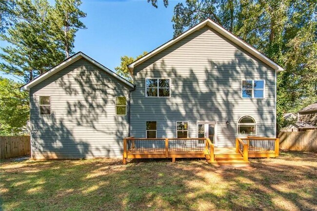 Foto del edificio - 2945 Salmon Ave SE