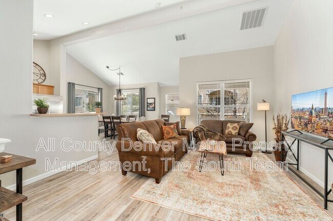 Foto del edificio - 8309 S Independence Cir