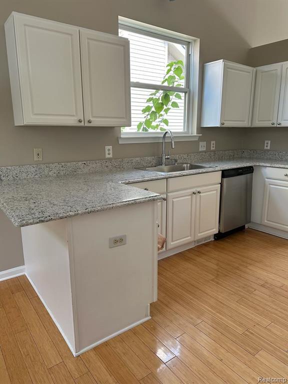 Building Photo - 4895 Carrington Dr