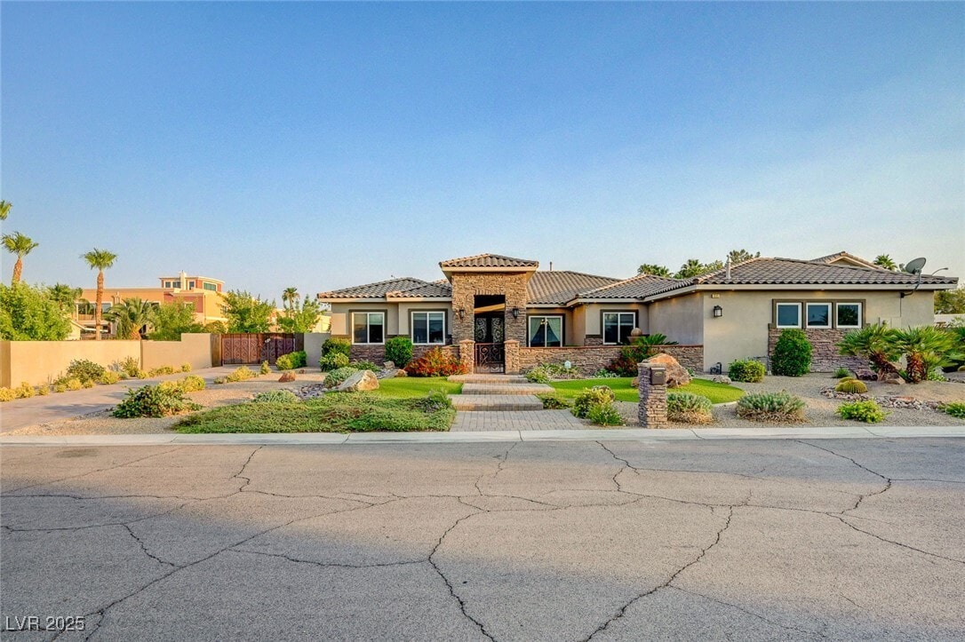 Primary Photo - 5595 El Camino Rd