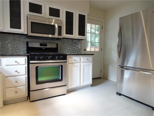 Foto del edificio - 6259 Kenwood Ave