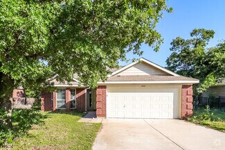 Building Photo - 408 Red Bud Ln