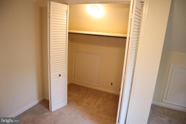 Foto del edificio - 5902 Halsey Rd
