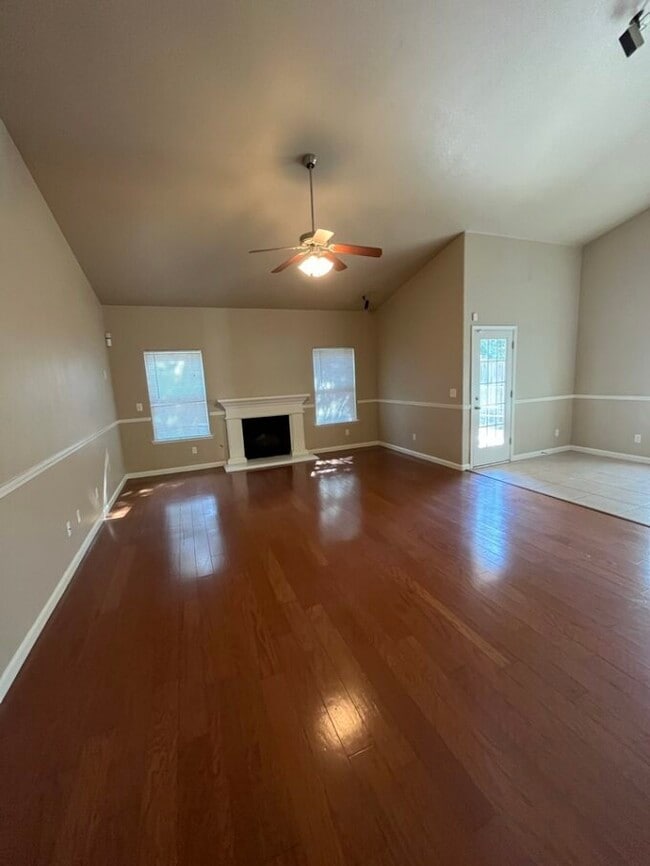 Foto del edificio - 2275 Pleasant Ct
